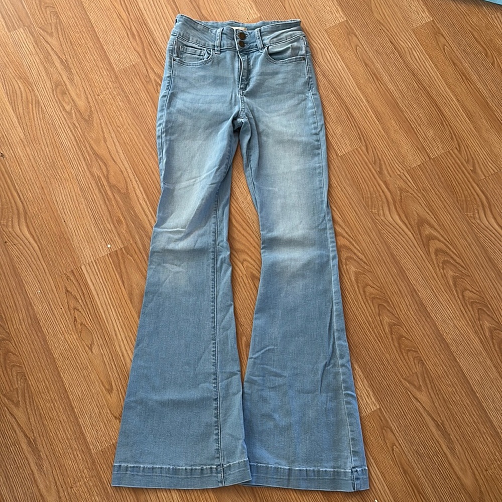 Altar’d State Jeans / Size 26 / Never Worn